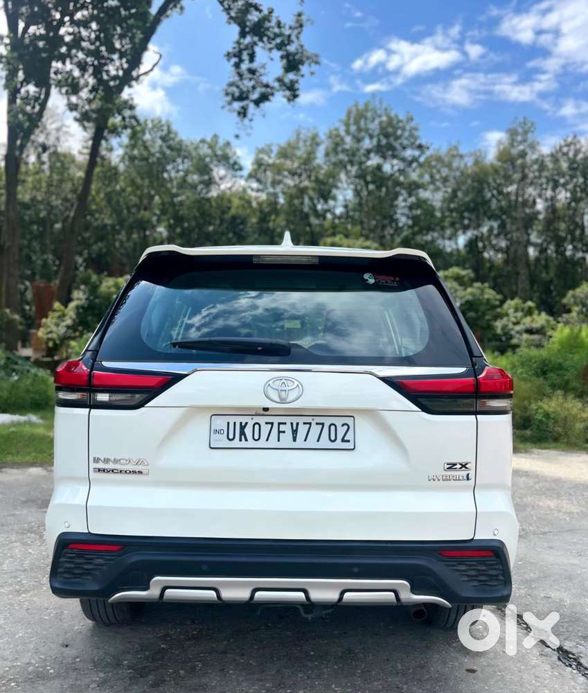 Toyota Innova Hycross 2.0 Zx Hybrid 7 Str, 2024, Petrol