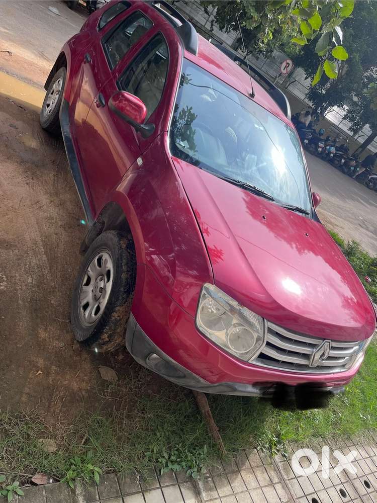 Renault Duster 2013 Petrol Well Maintained