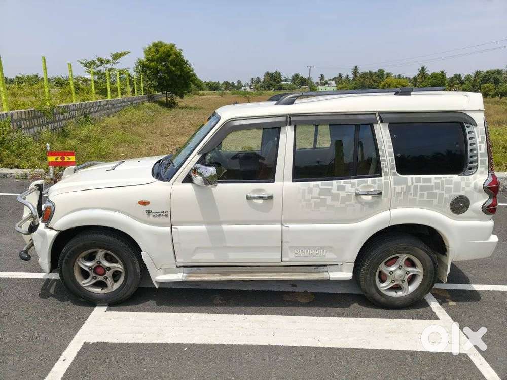 Mahindra Scorpio Vlx 2wd Airbag At Bsiv, 2011