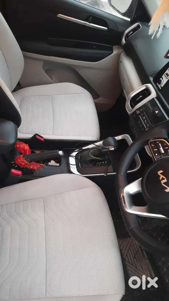 Kia Sonet 2023 Petrol Automatic Well Maintained Less Driven