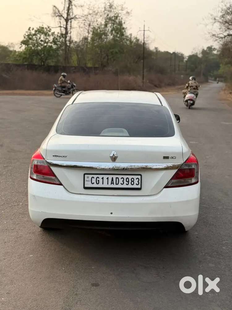 Renault Scala 2015 Diesel 84000 Km Driven