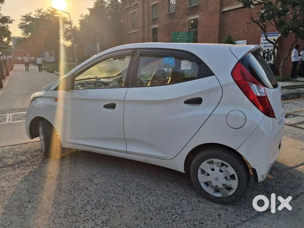 Hyundai Eon 0.8 Magna 2017 Variant