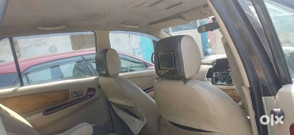 Toyota Innova 2.5 Vx 7 Str Bs-iii, 2005, Diesel