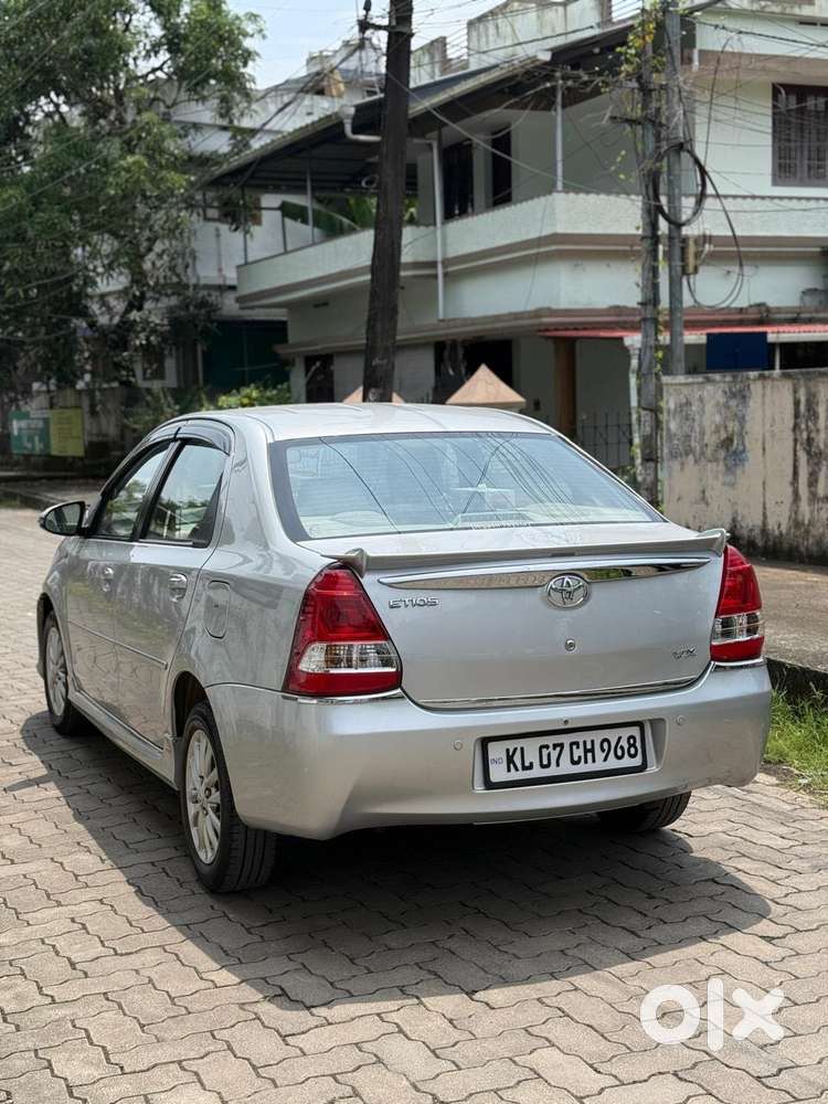 Toyota Etios Vx Limited Edition, 2016, Petrol