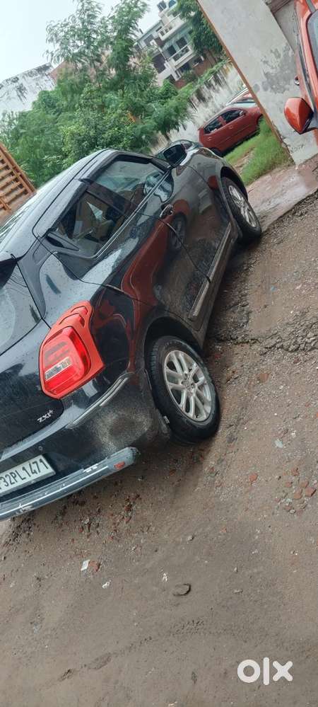 Maruti Suzuki Swift 1.3 Zxi, 2024, Petrol