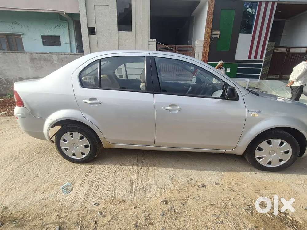 Ford Fiesta Classic 2012 Diesel 130000 Km Driven