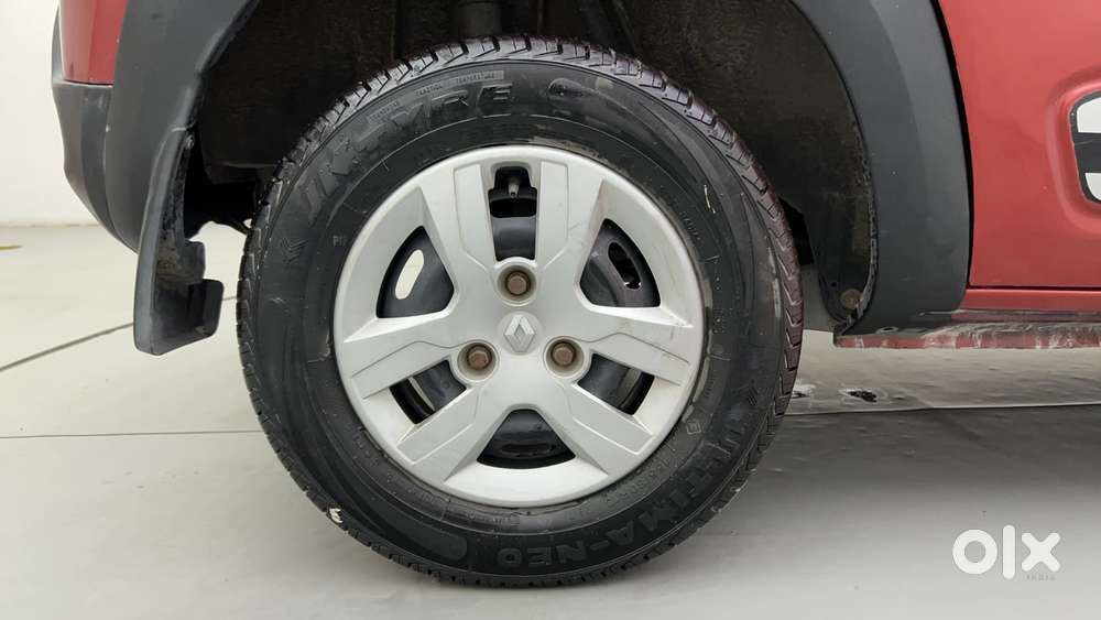 Renault Kwid 2019-ongoing 1.0 Rxt Amt (o), 2017, Petrol