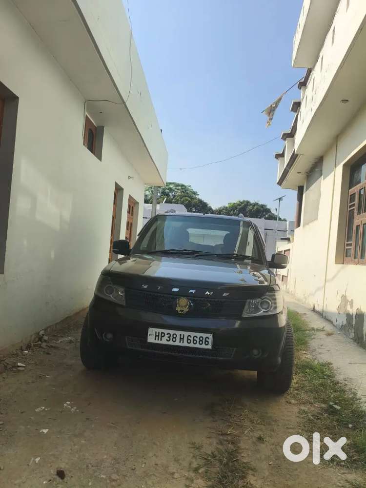 Tata Safari Storme 2014 Diesel 124000 Km Driven