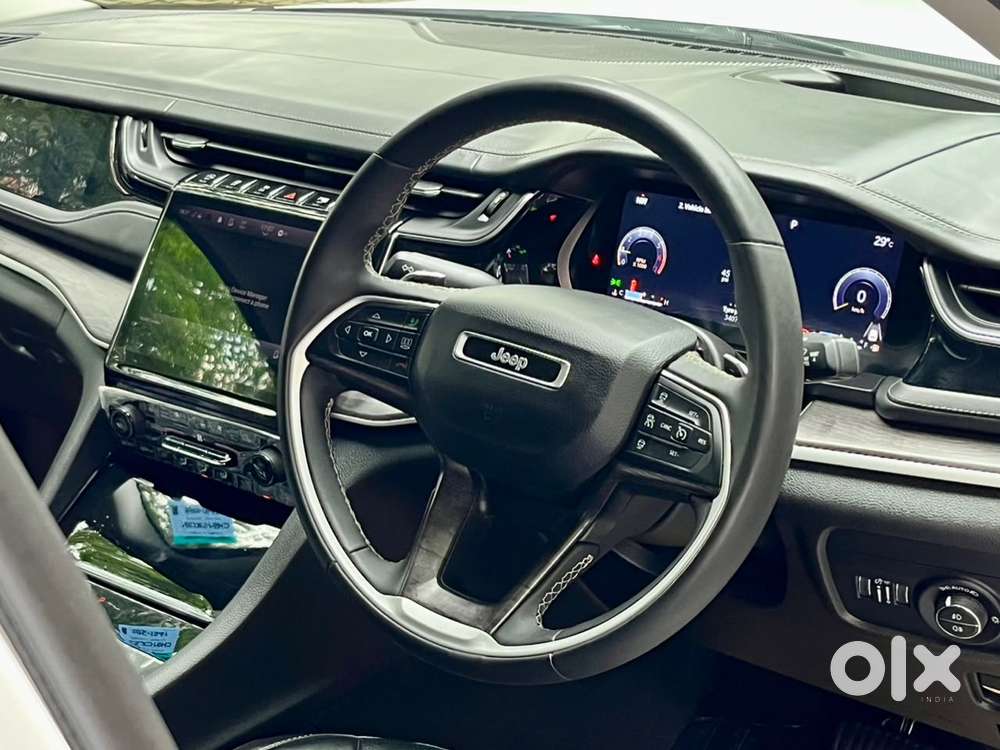 Jeep Grand Cherokee Limited (o) 4x4 At, 2025, Petrol
