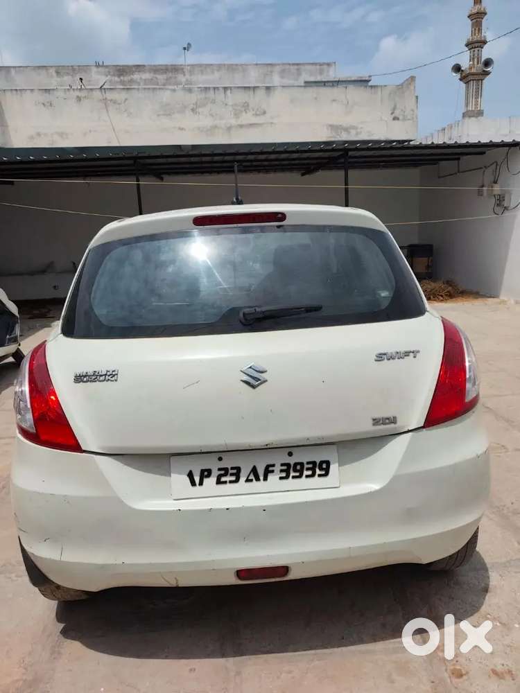 Maruti Suzuki Swift Zdi 2012