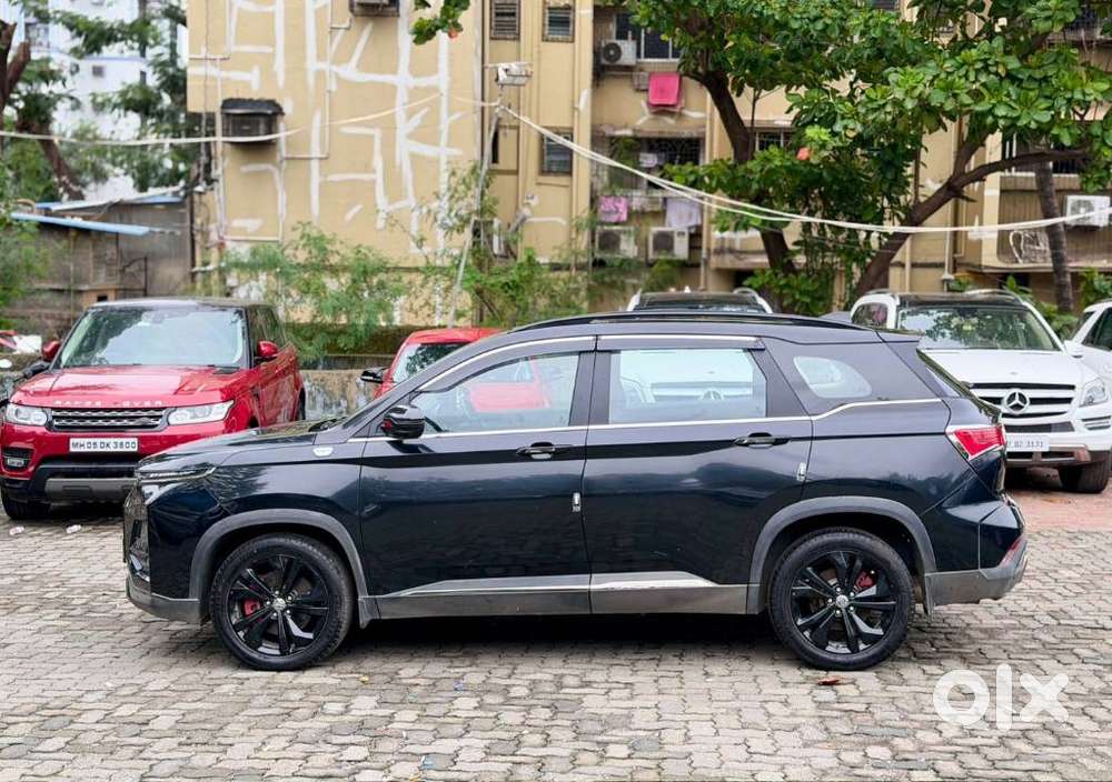 Mg Hector Plus Sharp Pro Blackstorm 1.5 Turbo Petrol Cvt 7 Str, 2024..