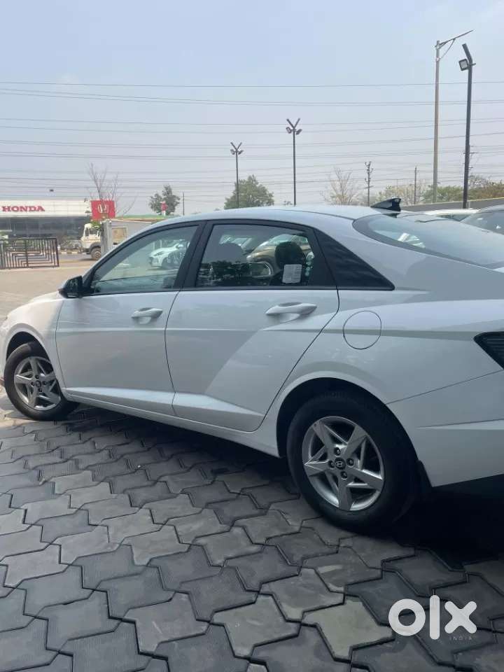 Hyundai Verna 1.5 Sx (o) Vtvt Ivt, 2025, Petrol