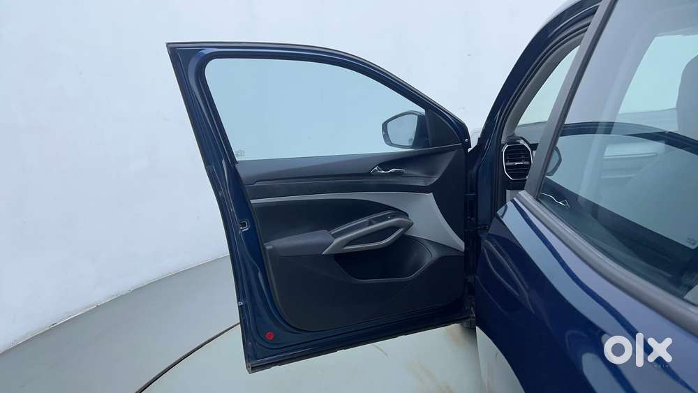 Skoda Kylaq Signature Plus, 2025, Petrol