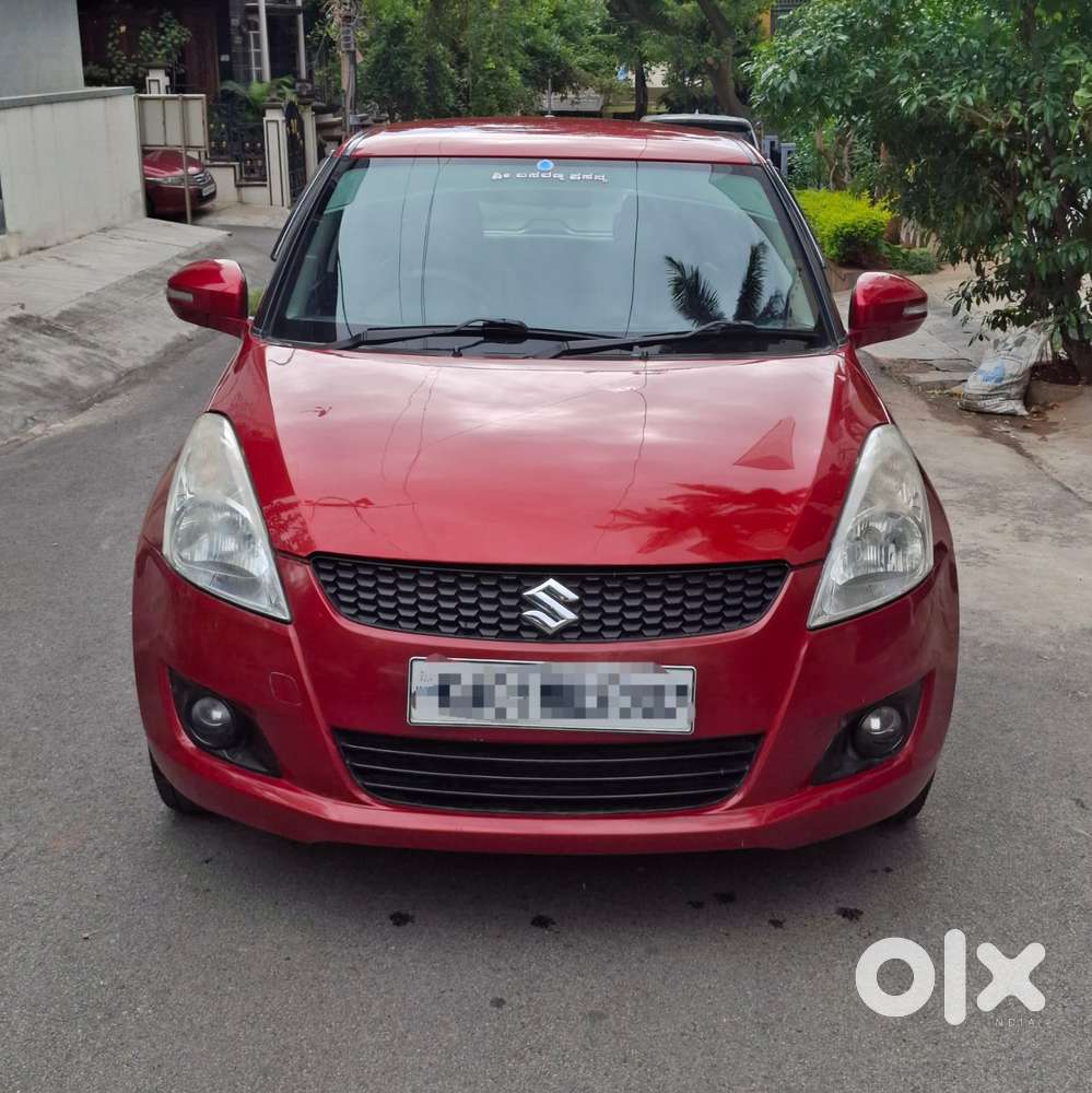 Maruti Suzuki Swift Vxi With Abs, 2013, Petrol