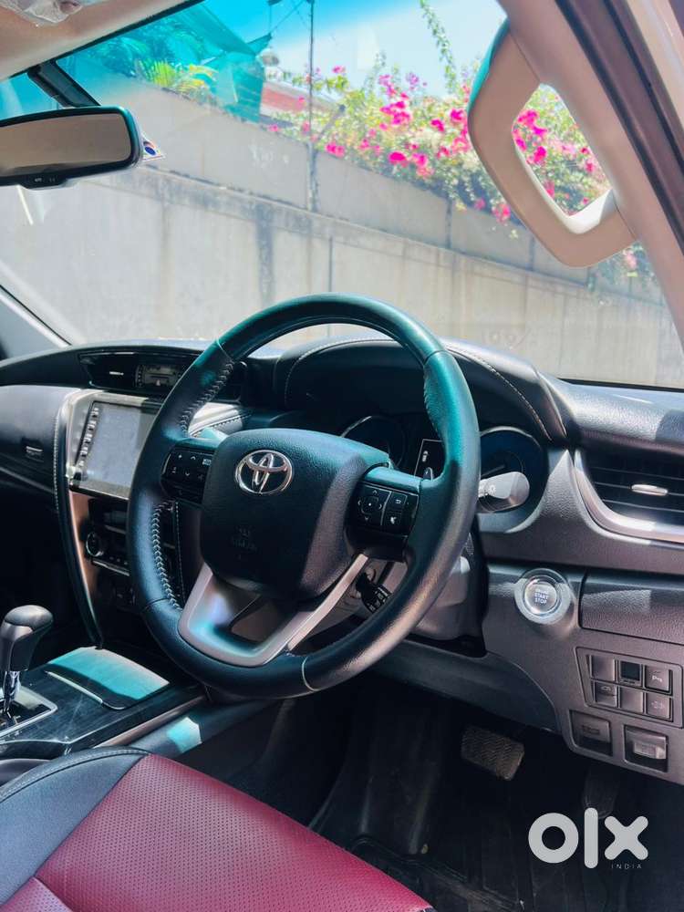 Toyota Fortuner Leader Edition (at), 2025, Diesel