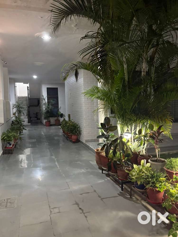 Owner renting the floor