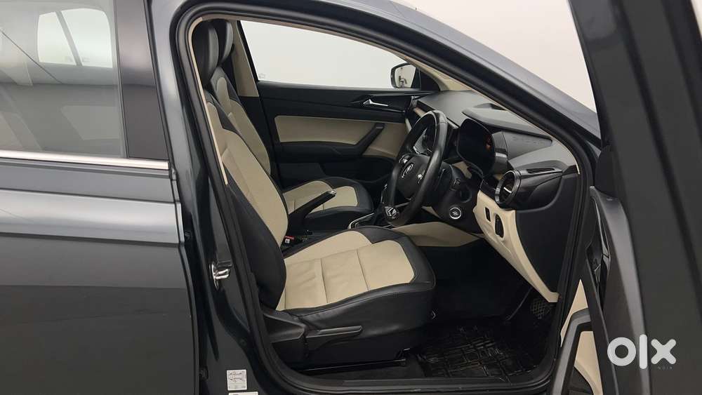 Skoda Slavia Style 1.5l Tsi Dsg, 2022, Petrol