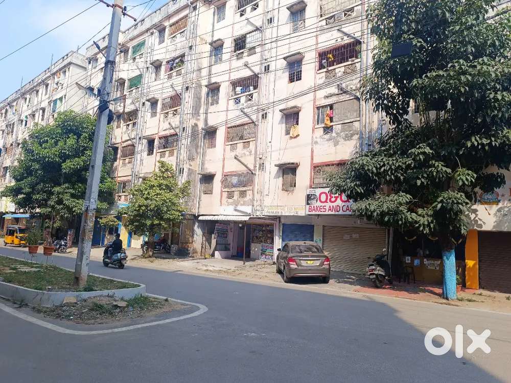 Flat fof sale from 10 lakhs to 12 lakhs For Sale: Houses