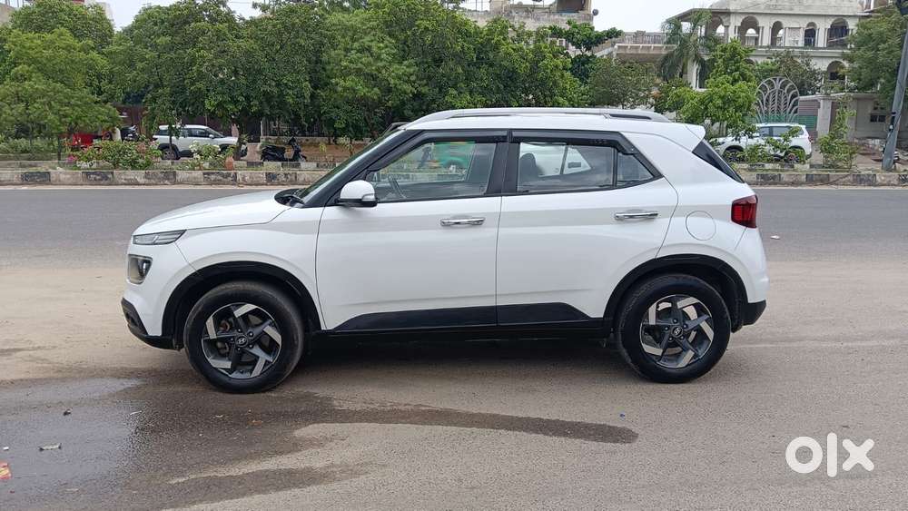 Hyundai Venue 1.0 Sx (o) Turbo Dct, 2019, Petrol