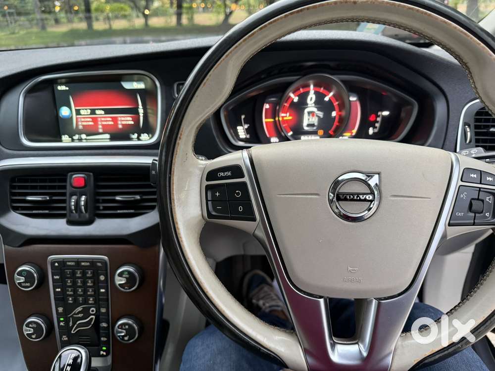 Volvo V40 D3 R Design, 2017, Diesel