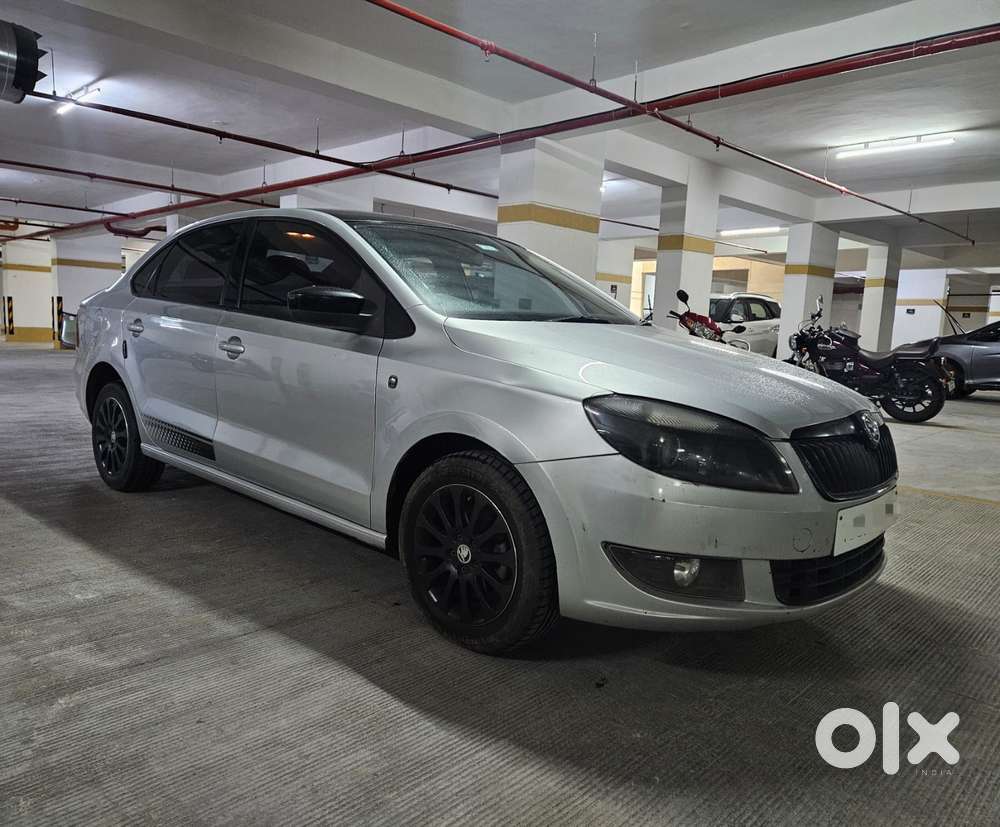 Skoda Rapid 1.5 Elegance Tdi Mt, 2015, Diesel
