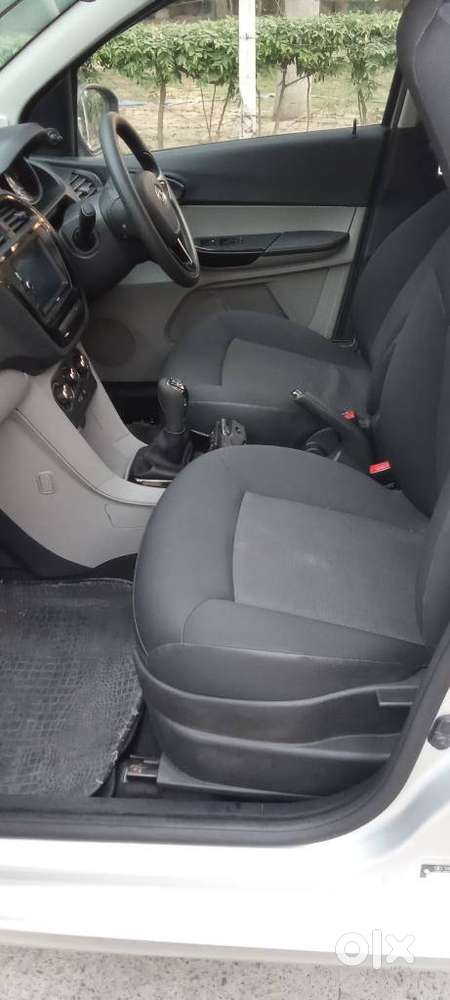 Tata Tiago 1.2 Revotron Xm, 2018, Petrol