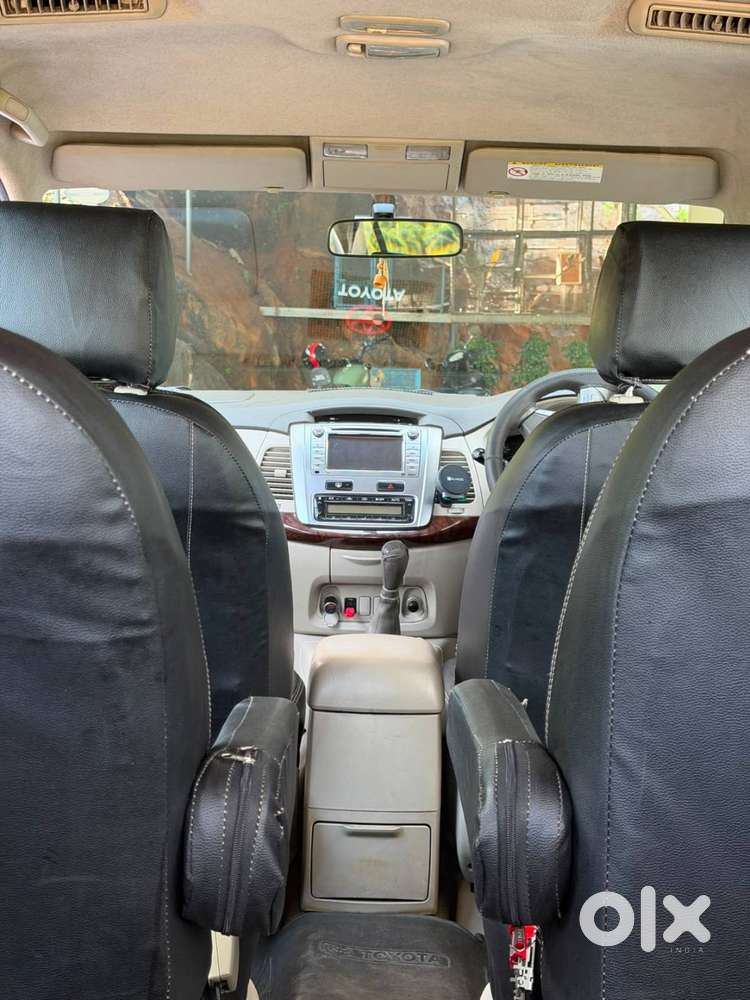 Toyota Innova V Diesel 2014  1st Owner  1.70 Lakh Km  Company Servi