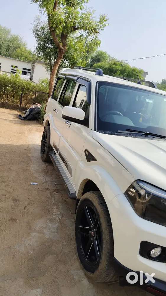 Mahindra Scorpio Classic 2021 Diesel Manual