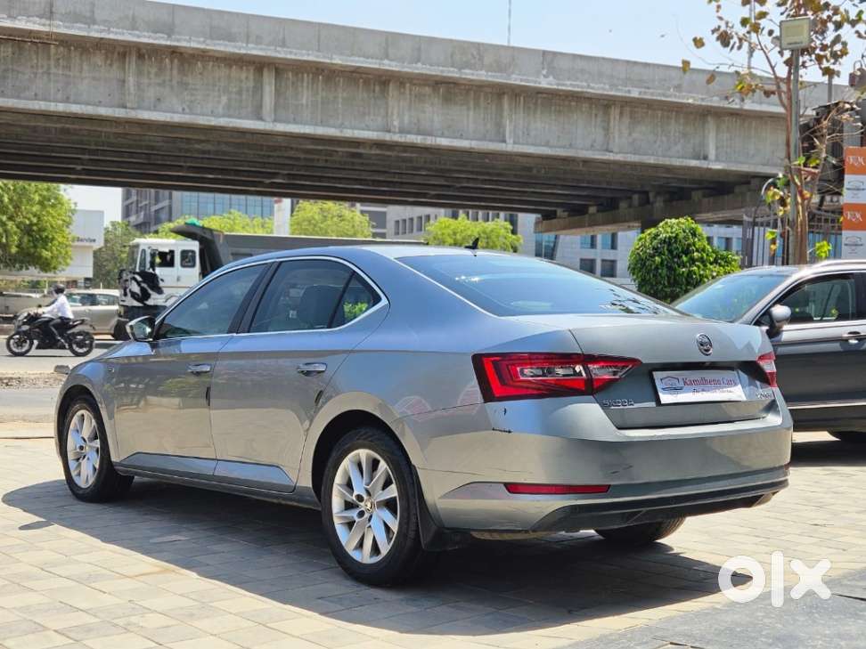 Skoda Superb 2.0 L&k Tsi At, 2016, Petrol