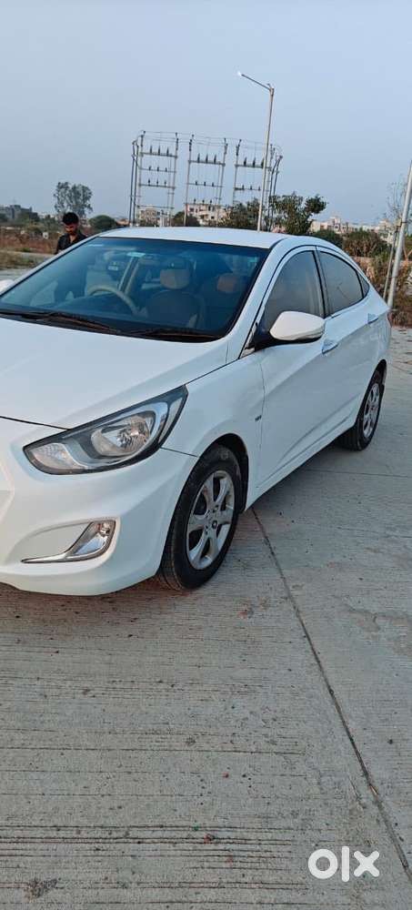 Hyundai Verna Vtvt 1.6 Sx, 2013, Petrol