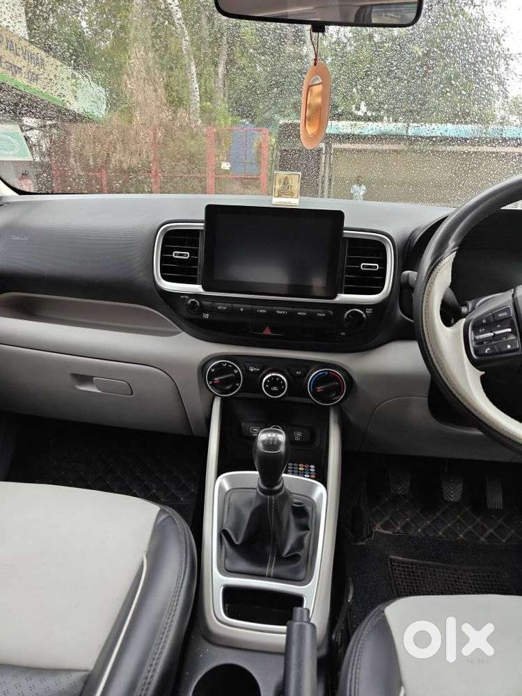 Hyundai Venue 1.2 S Plus, 2023, Petrol