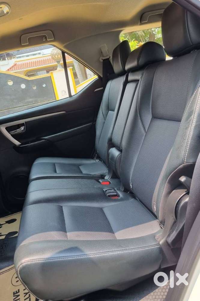 Toyota Fortuner 4x2 At 2.8 Diesel, 2022, Diesel