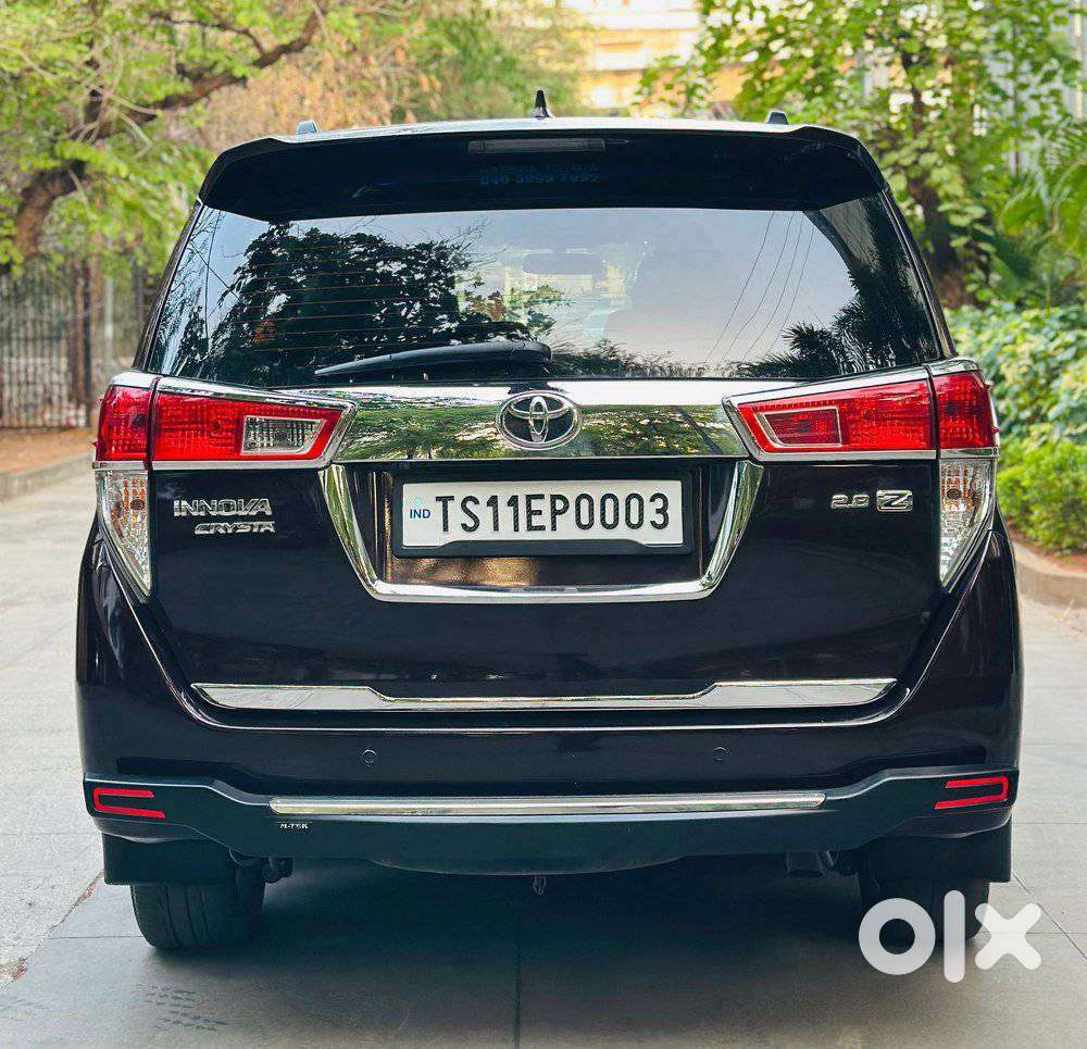 Toyota Innova Crysta 2.8z Automatic, 2018