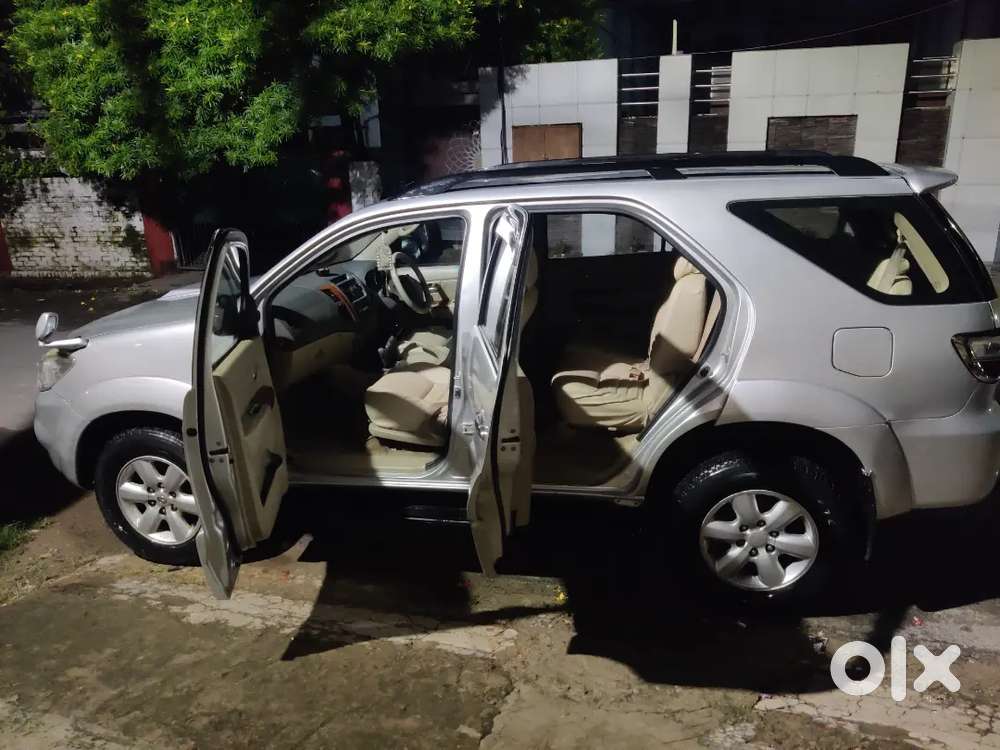 Toyota Fortuner 3.0 2010
