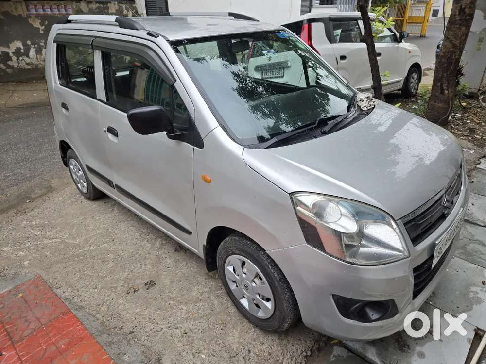 Maruti Suzuki Wagonr Lxi Petrol 2014 | First Owner | 70,5000km |