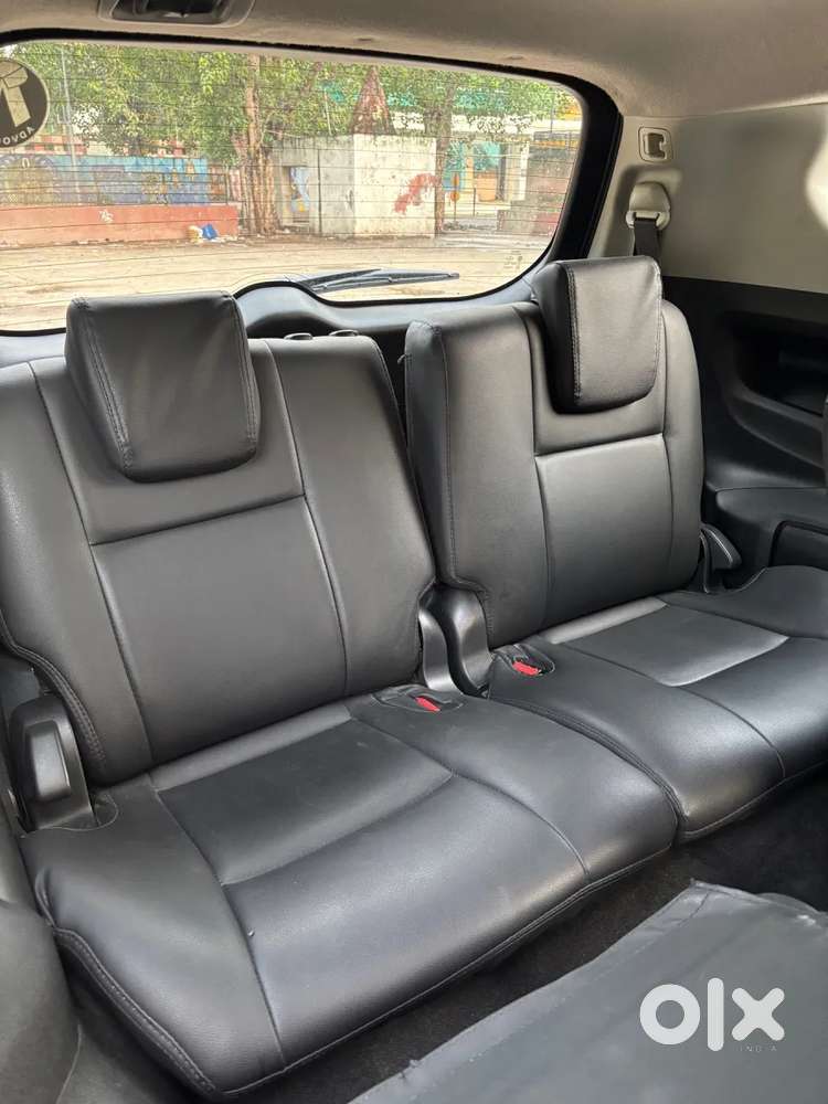 Toyota Innova Crysta 2.4 G Plus Mt 7 Str, 2019, Diesel