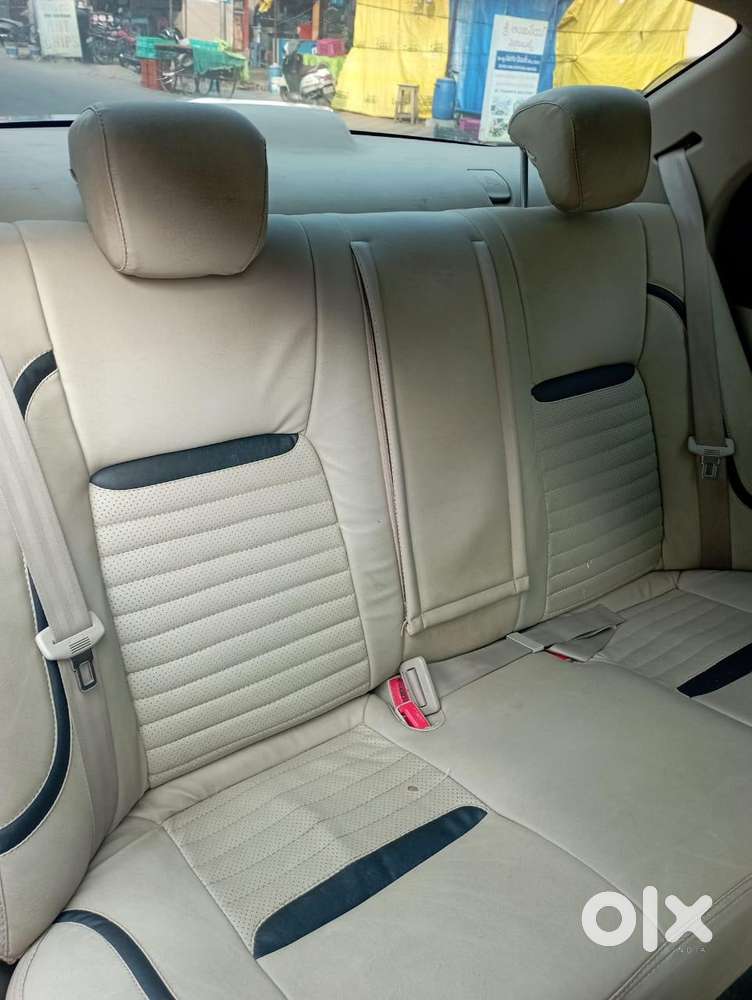 Maruti Suzuki Swift Dzire Amt Vdi, 2019, Diesel