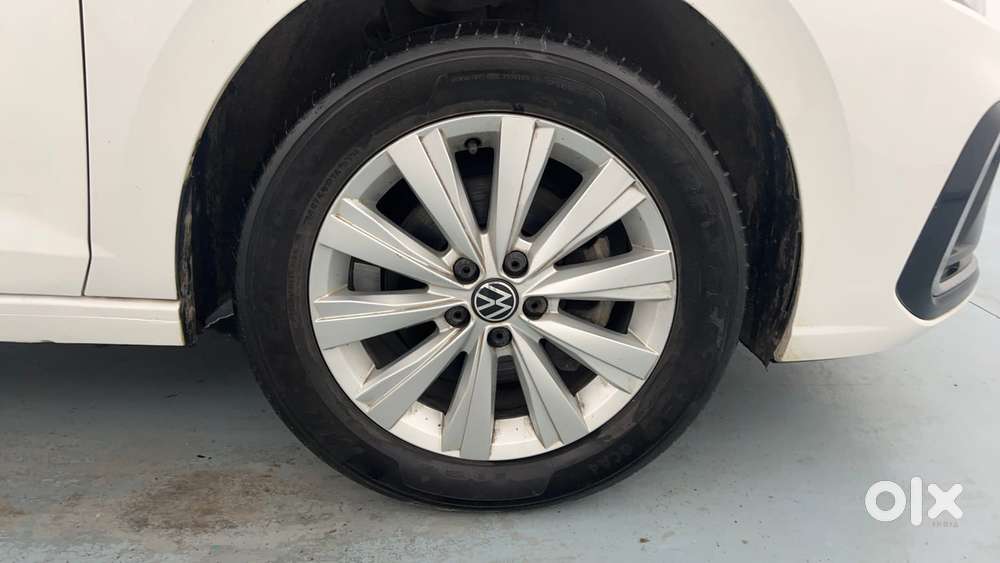 Volkswagen Virtus Highline Plus 1.0 Tsi At, 2023, Petrol