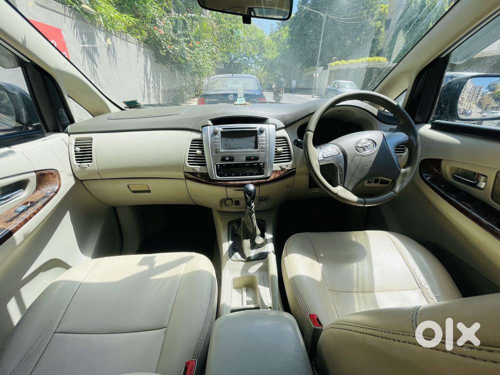 Toyota Innova 2.5 V 7 Str, 2014, Diesel
