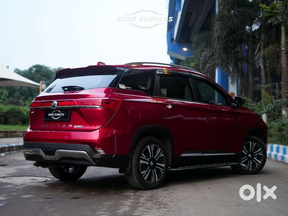Mg Hector Plus Sharp Pro 1.5 Turbo Petrol Cvt 7 Str, 2026, Petrol