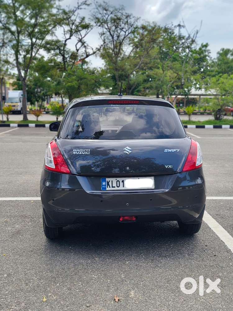 Maruti Suzuki Swift Vxi Optional, 2017, Petrol