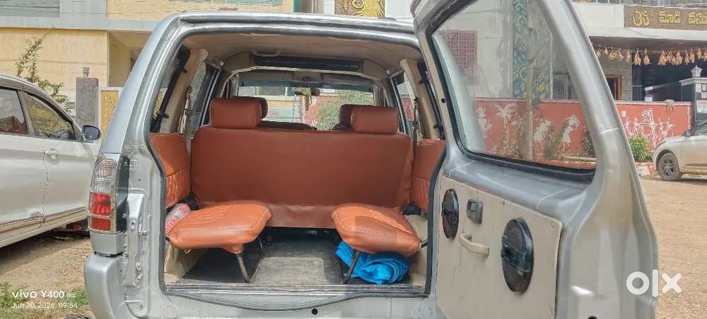 Chevrolet Tavera Ls 10-seater 2015