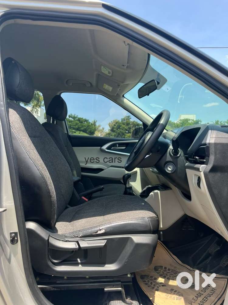 Kia Carens 1.4 Premium 7 Str, 2022, Petrol