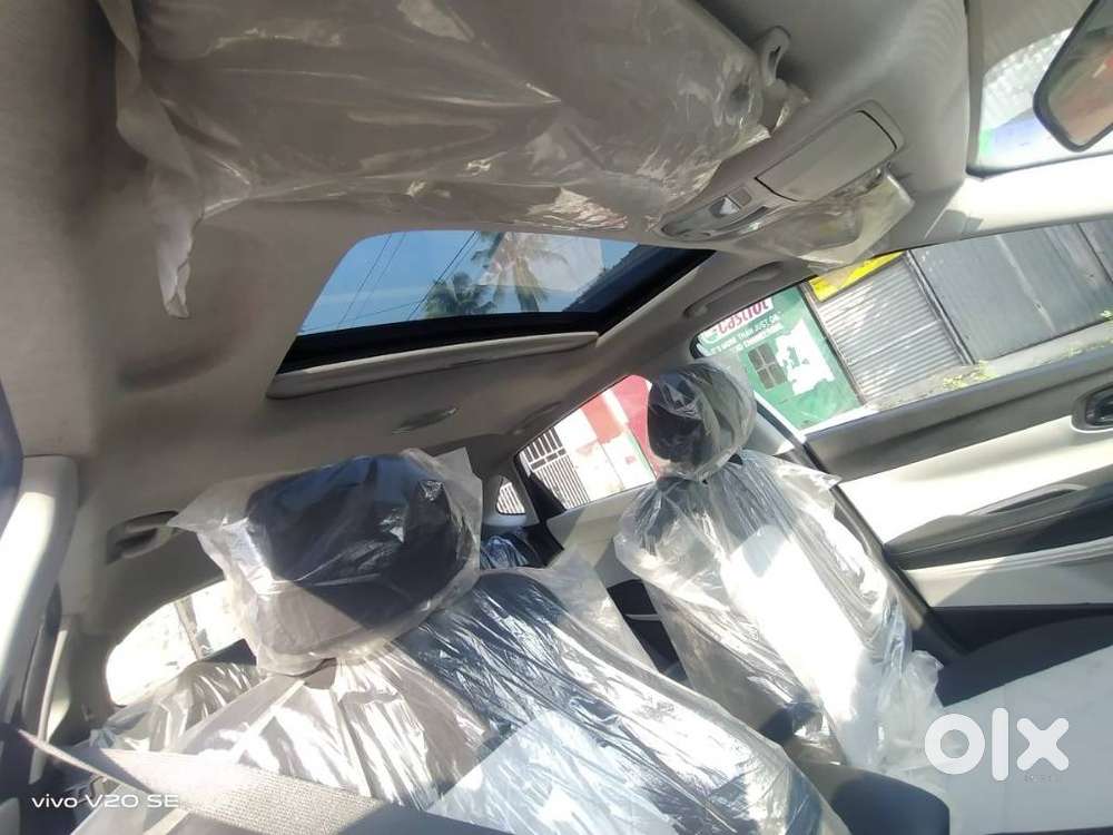 Hyundai New I20 1.5 Asta (o) Mt, 2025, Petrol