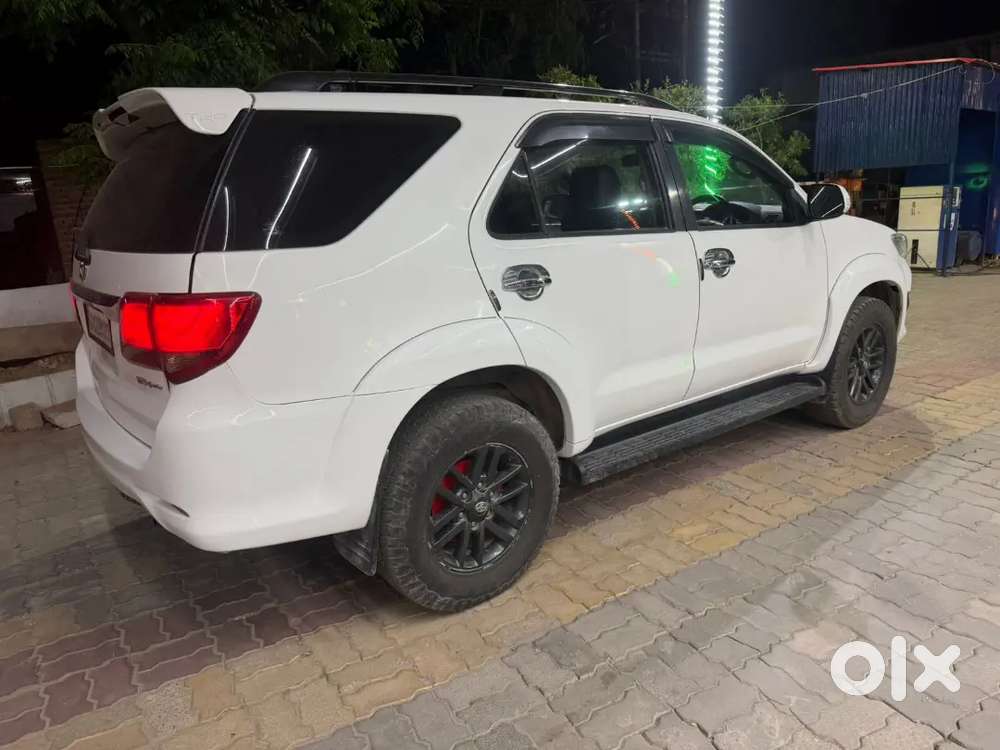 Toyota Fortuner 2016 Diesel Well Maintained