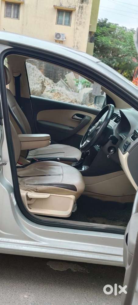 Volkswagen Vento 2010-2013 Petrol Highline, 2011, Petrol