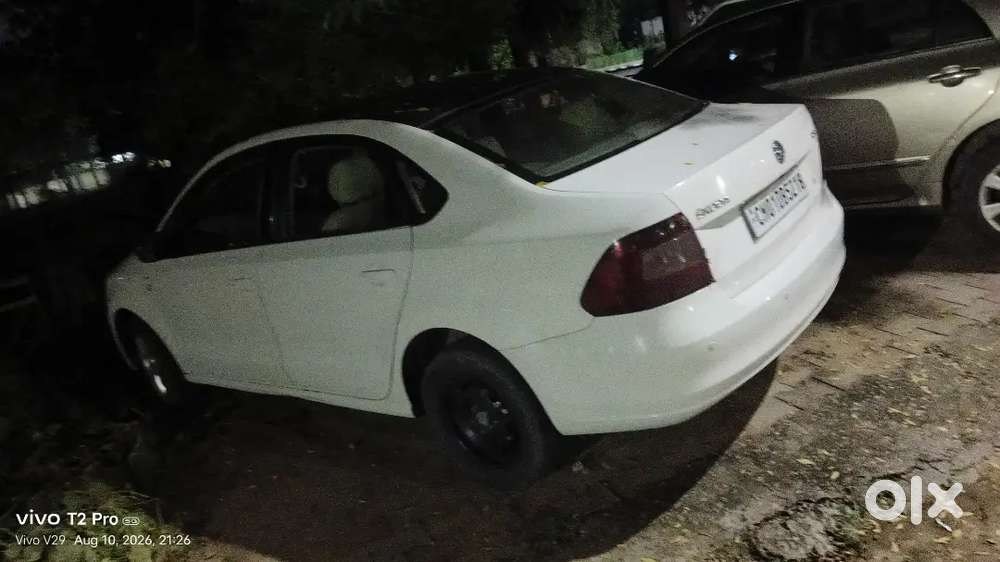 Skoda Rapid 2013 1.6 Ultima Petrol