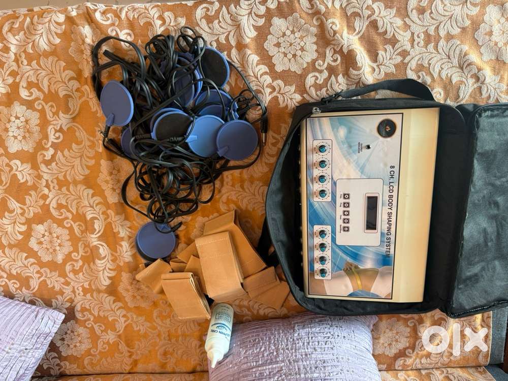 an 8-channel LCD body shaping machine