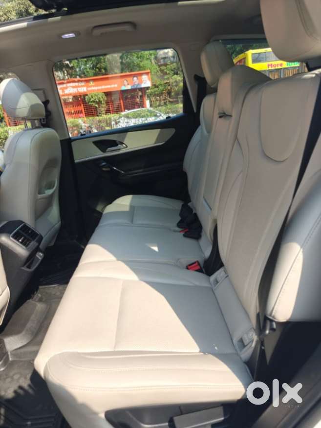 Mahindra Xuv700 2.2 Ax 7 Diesel At Luxury Pack Str, 2022, Diesel