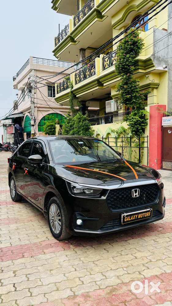 Honda Amaze 2nd Gen Vx, 2025, Petrol